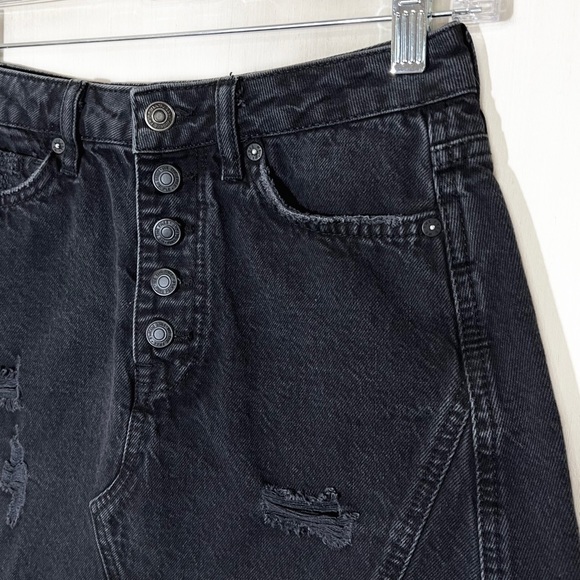 Free People Distressed Fringe Hem Light Black Buttonfly Cutoff Denim Mini Skirt - Picture 5 of 13